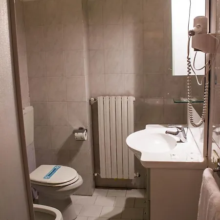 Hotel Salus 3*