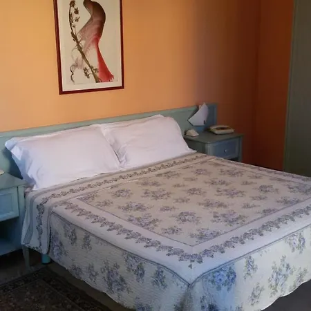 Hotel Salus 3*